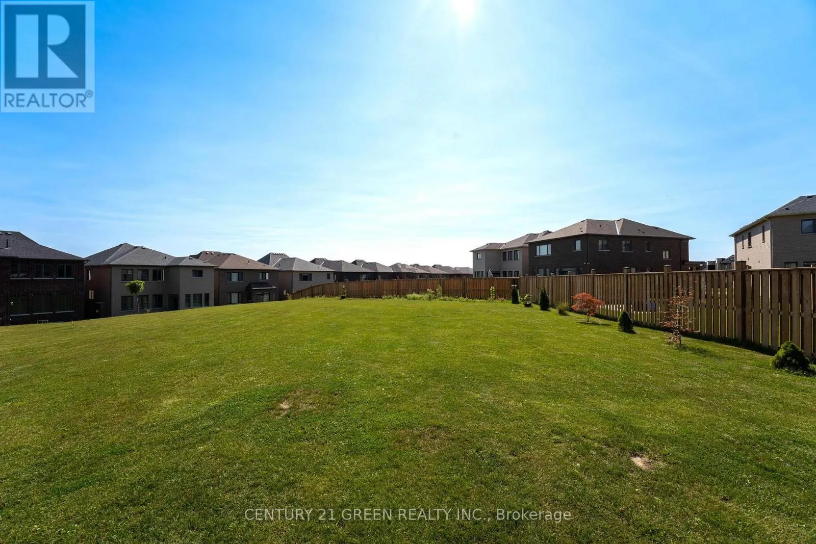 125 PRINCE CHARLES CRESCENT