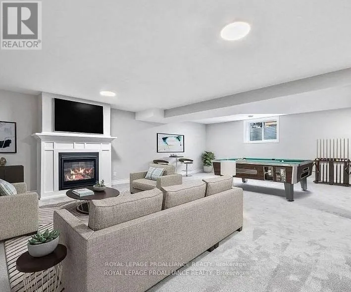 78 RIVERSIDE TRAIL