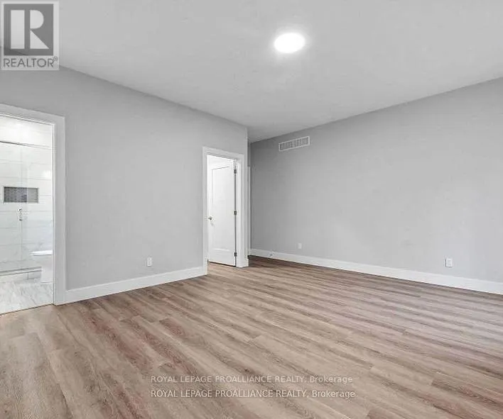 78 RIVERSIDE TRAIL