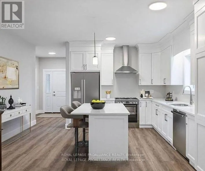 78 RIVERSIDE TRAIL