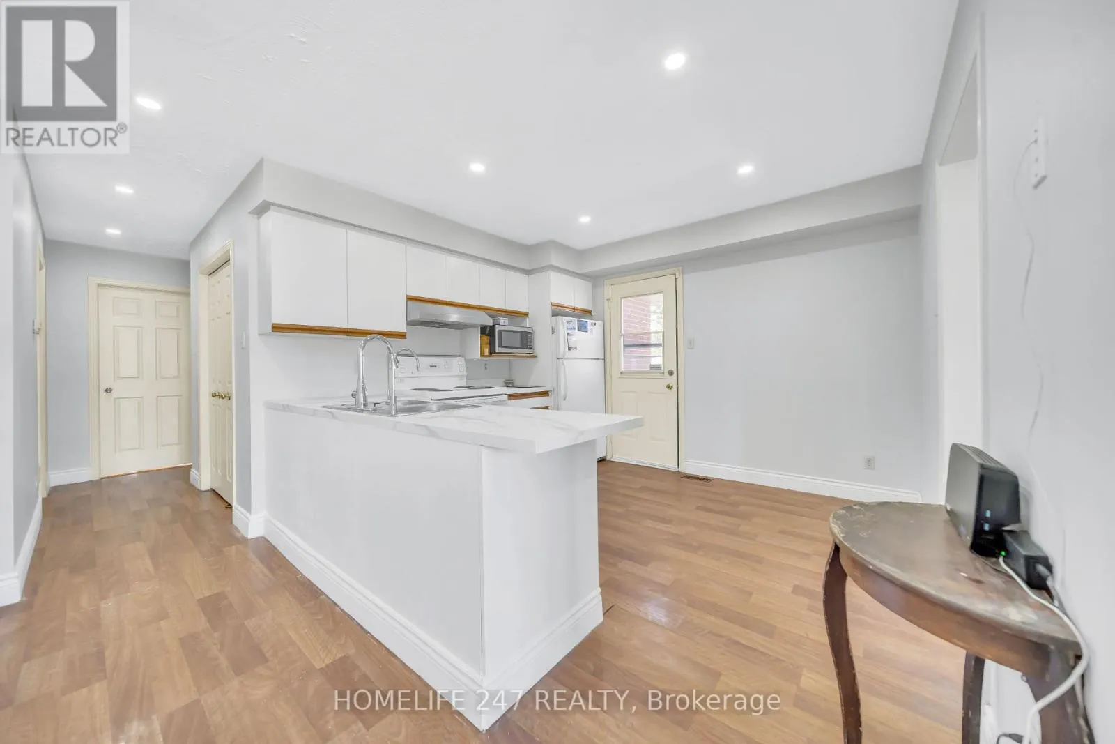 86 OLD HURON COURT