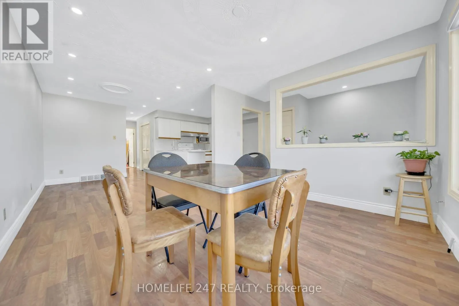 86 OLD HURON COURT