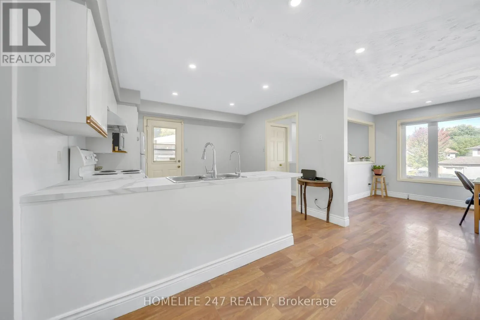 86 OLD HURON COURT