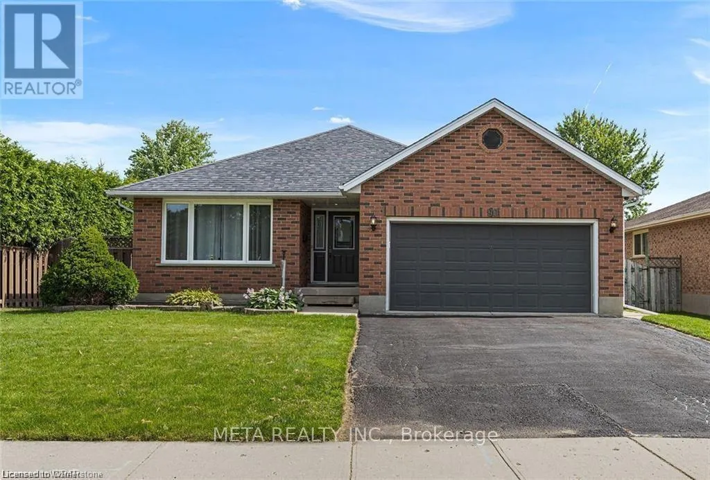 90 PENELOPE DRIVE