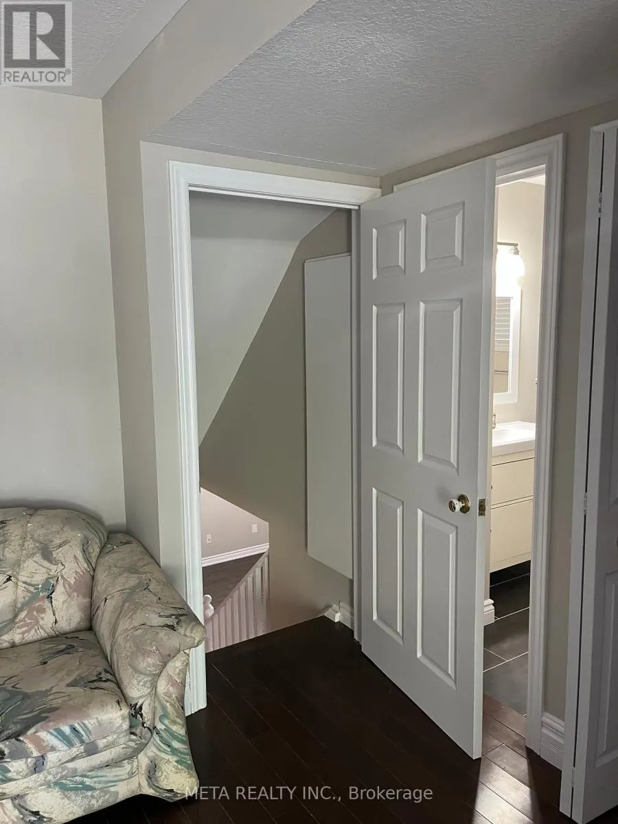 90 PENELOPE DRIVE