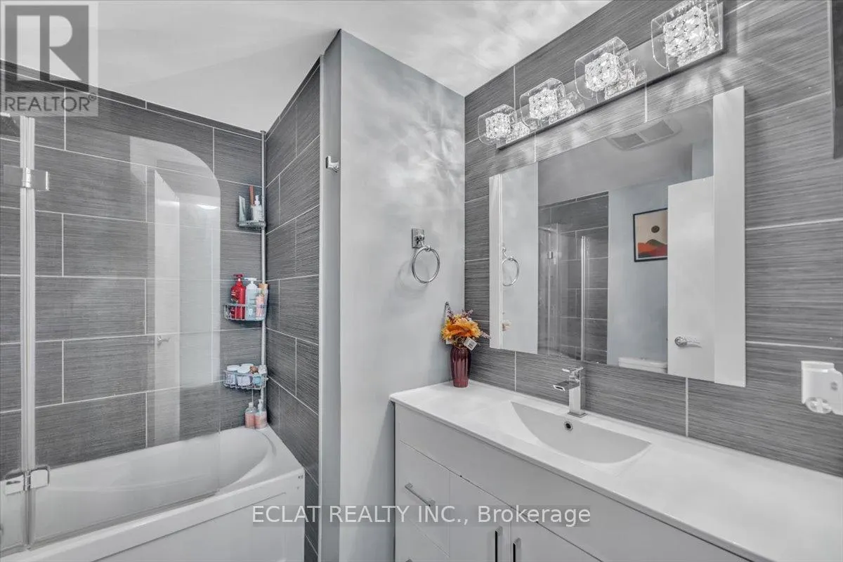20 - 160 RITTENHOUSE ROAD S