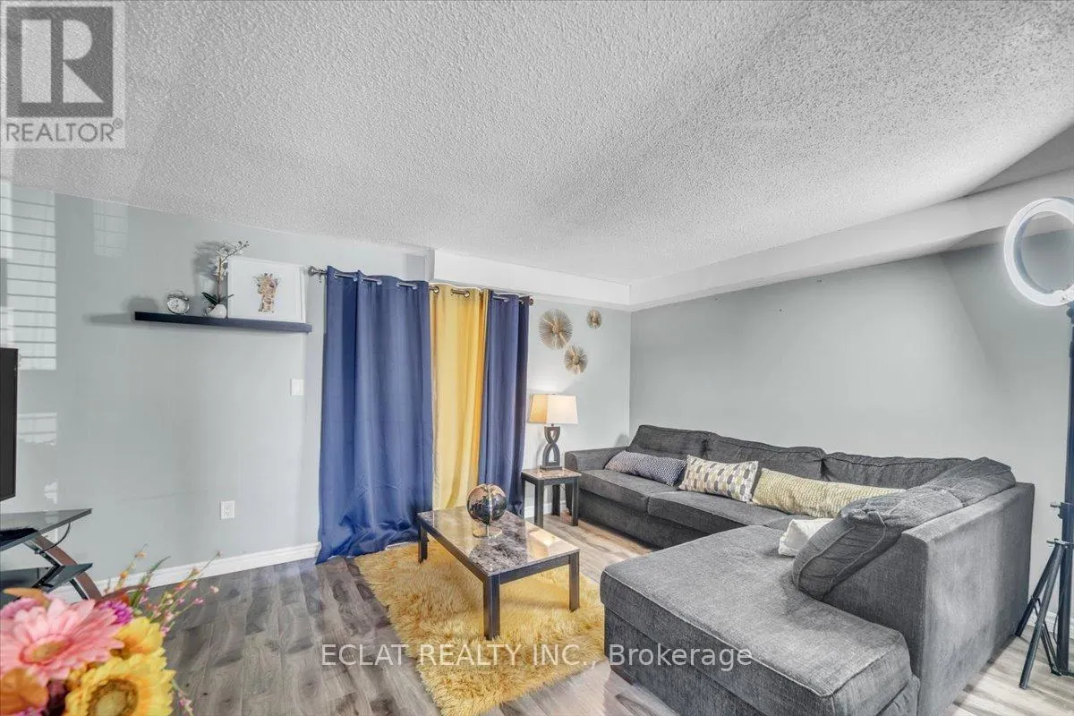 20 - 160 RITTENHOUSE ROAD S