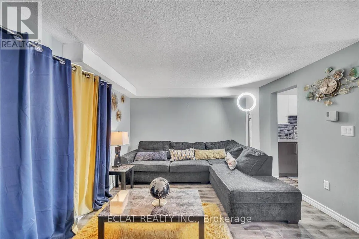 20 - 160 RITTENHOUSE ROAD S