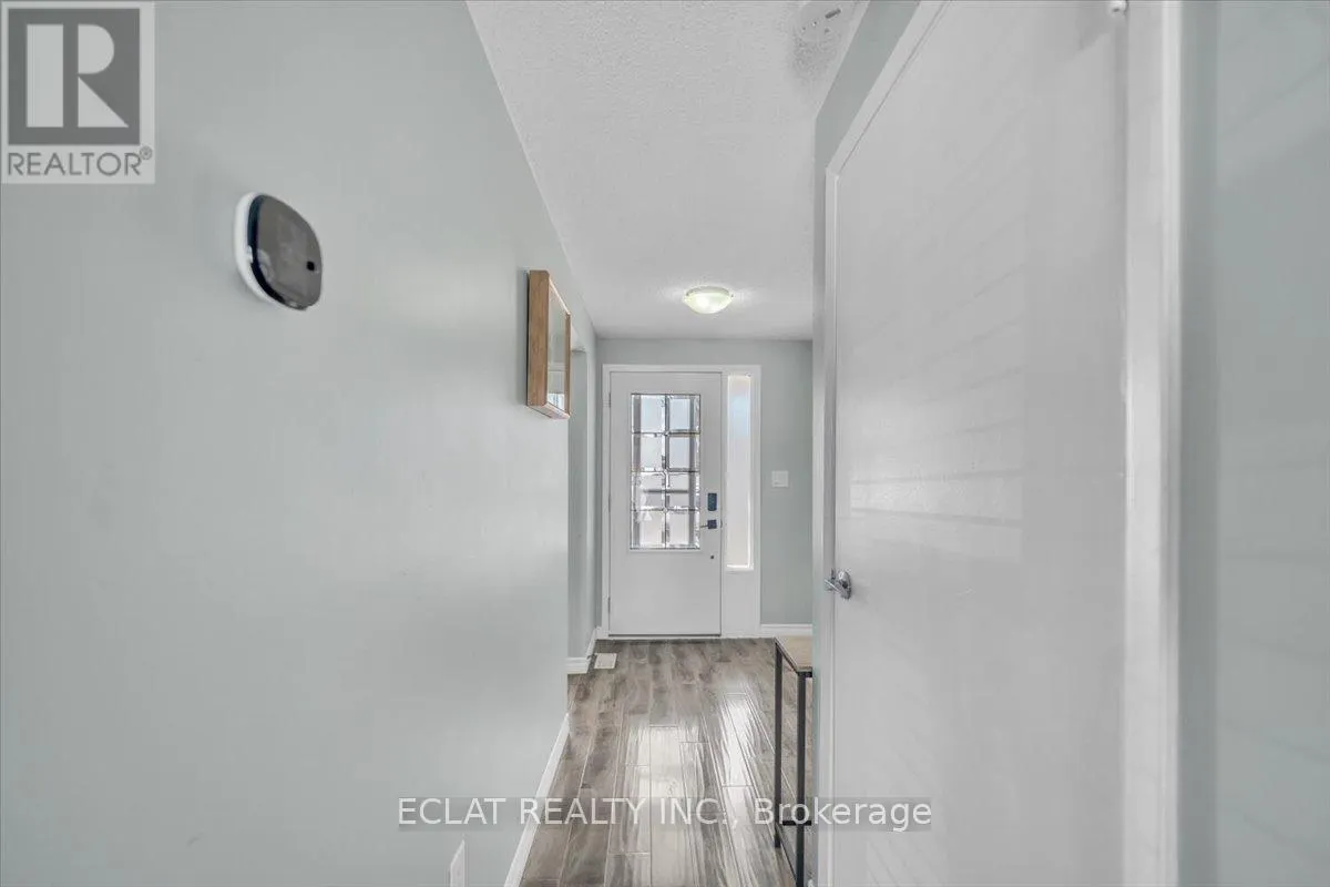 20 - 160 RITTENHOUSE ROAD S