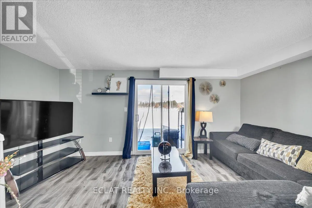 20 - 160 RITTENHOUSE ROAD S