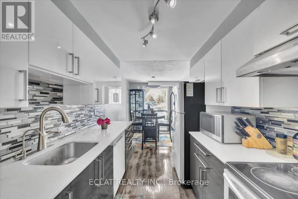 20 - 160 RITTENHOUSE ROAD S