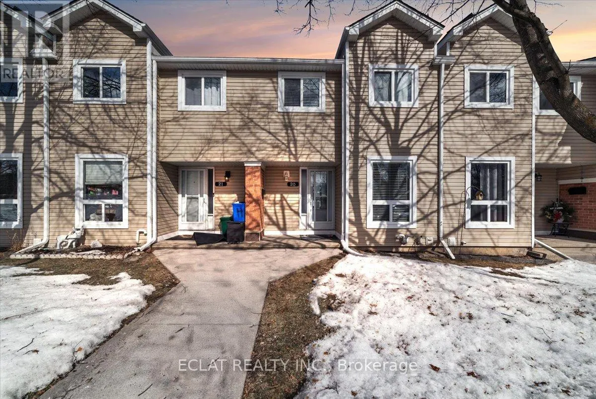 20 - 160 RITTENHOUSE ROAD S