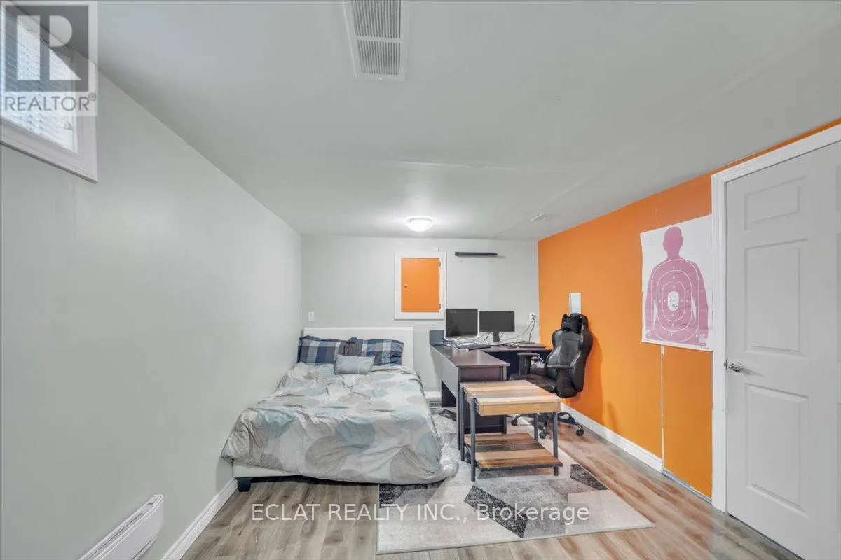 20 - 160 RITTENHOUSE ROAD S