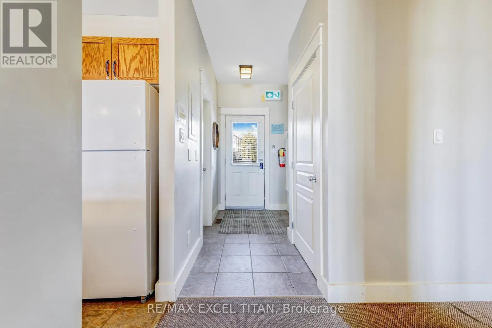 117 - 125 FAIRWAY COURT N