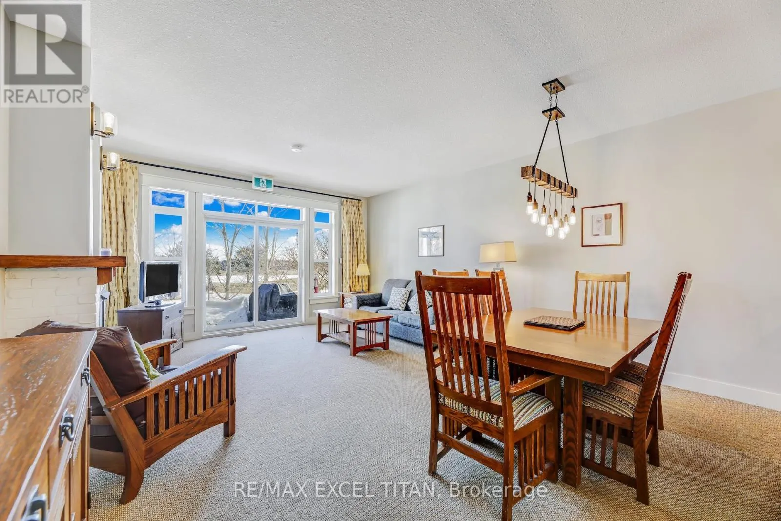 117 - 125 FAIRWAY COURT N