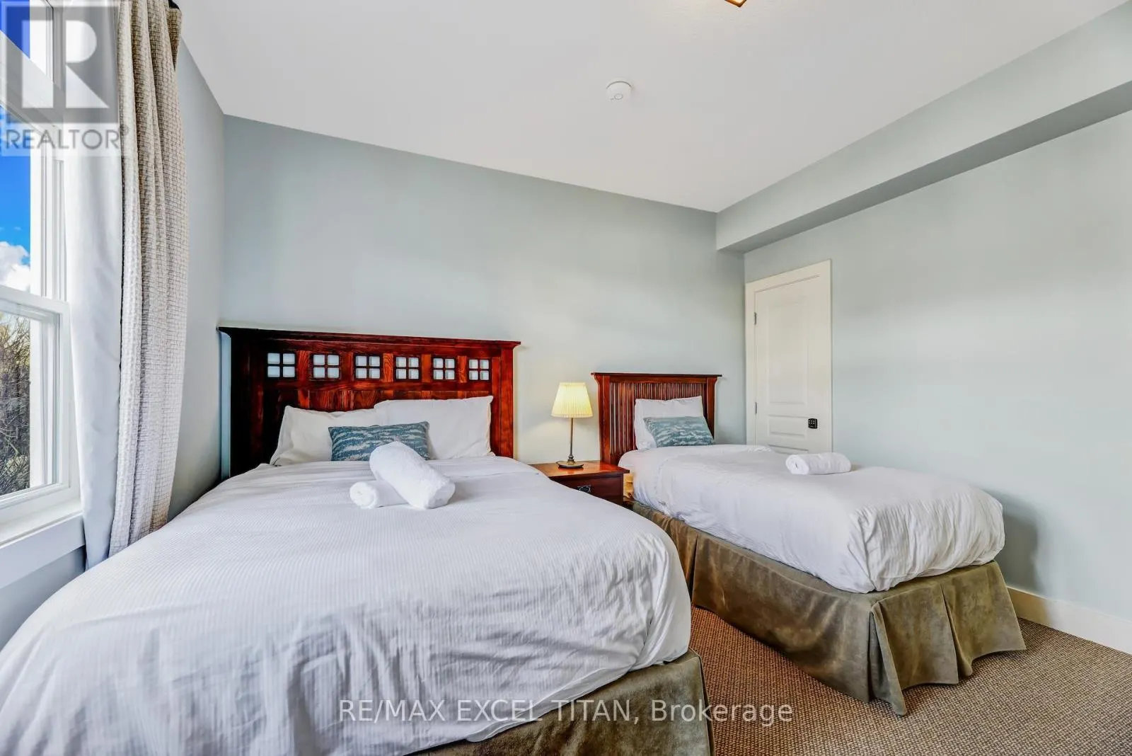 117 - 125 FAIRWAY COURT N