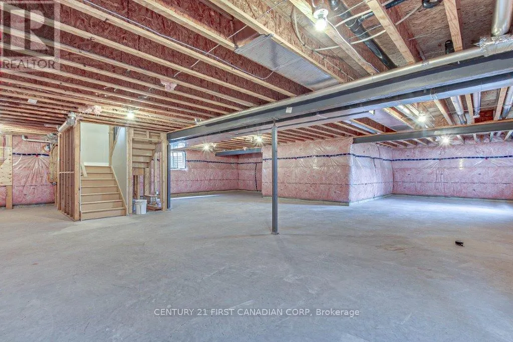 6 ASPEN CIRCLE
