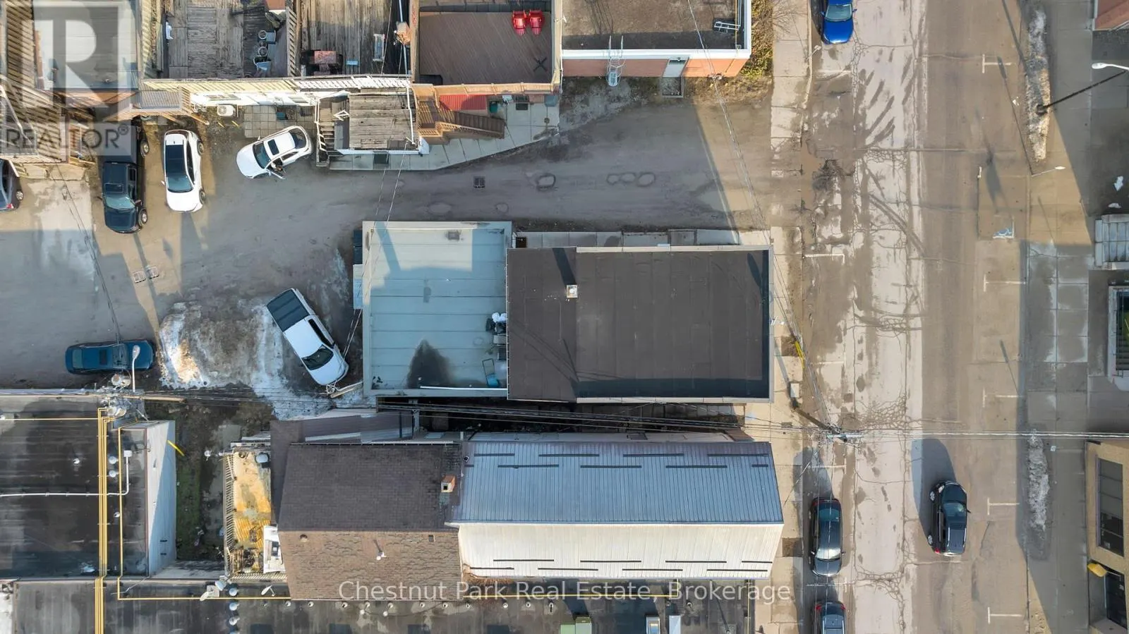 16 TROWBRIDGE STREET W