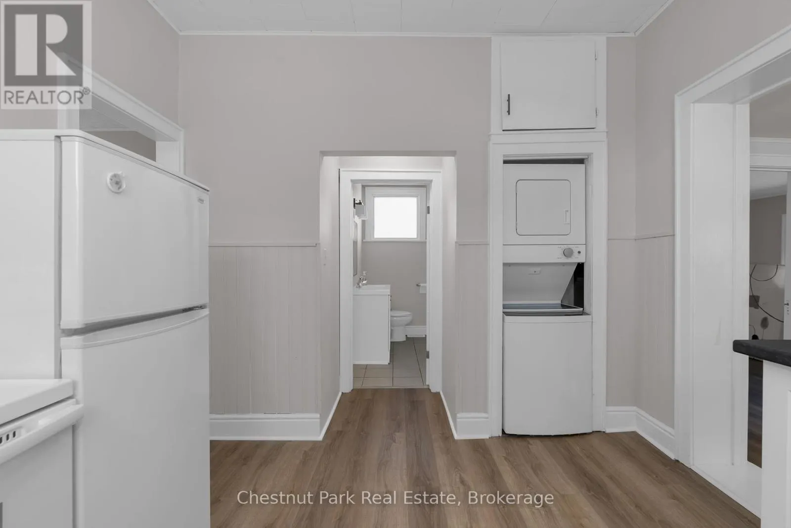 16 TROWBRIDGE STREET W
