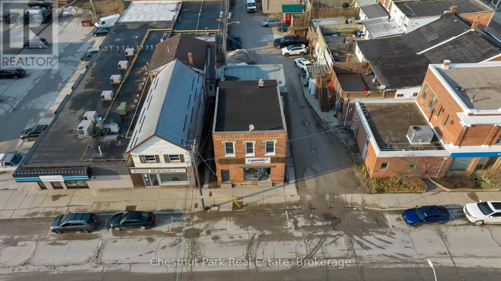 16 TROWBRIDGE STREET W