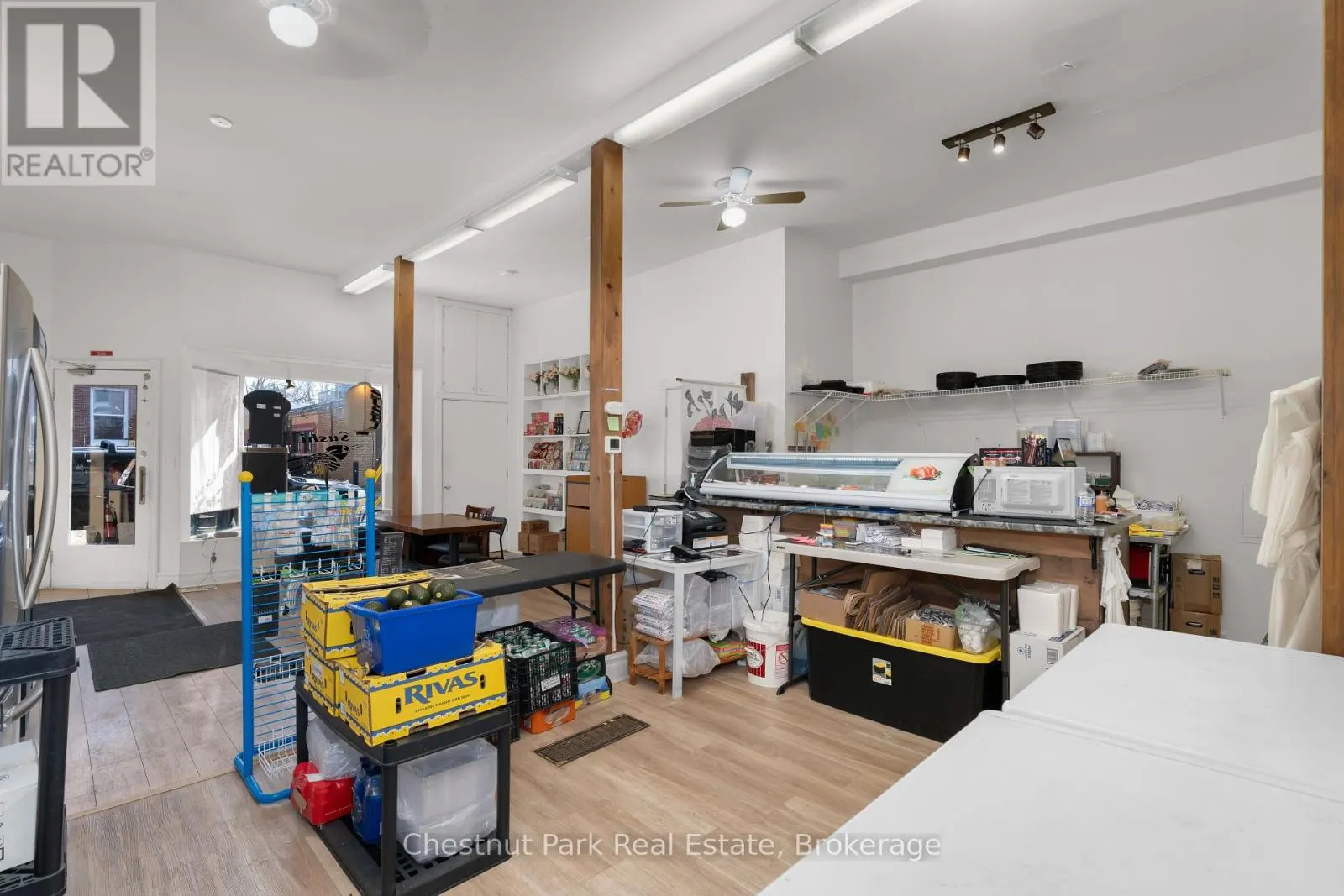 16 TROWBRIDGE STREET W