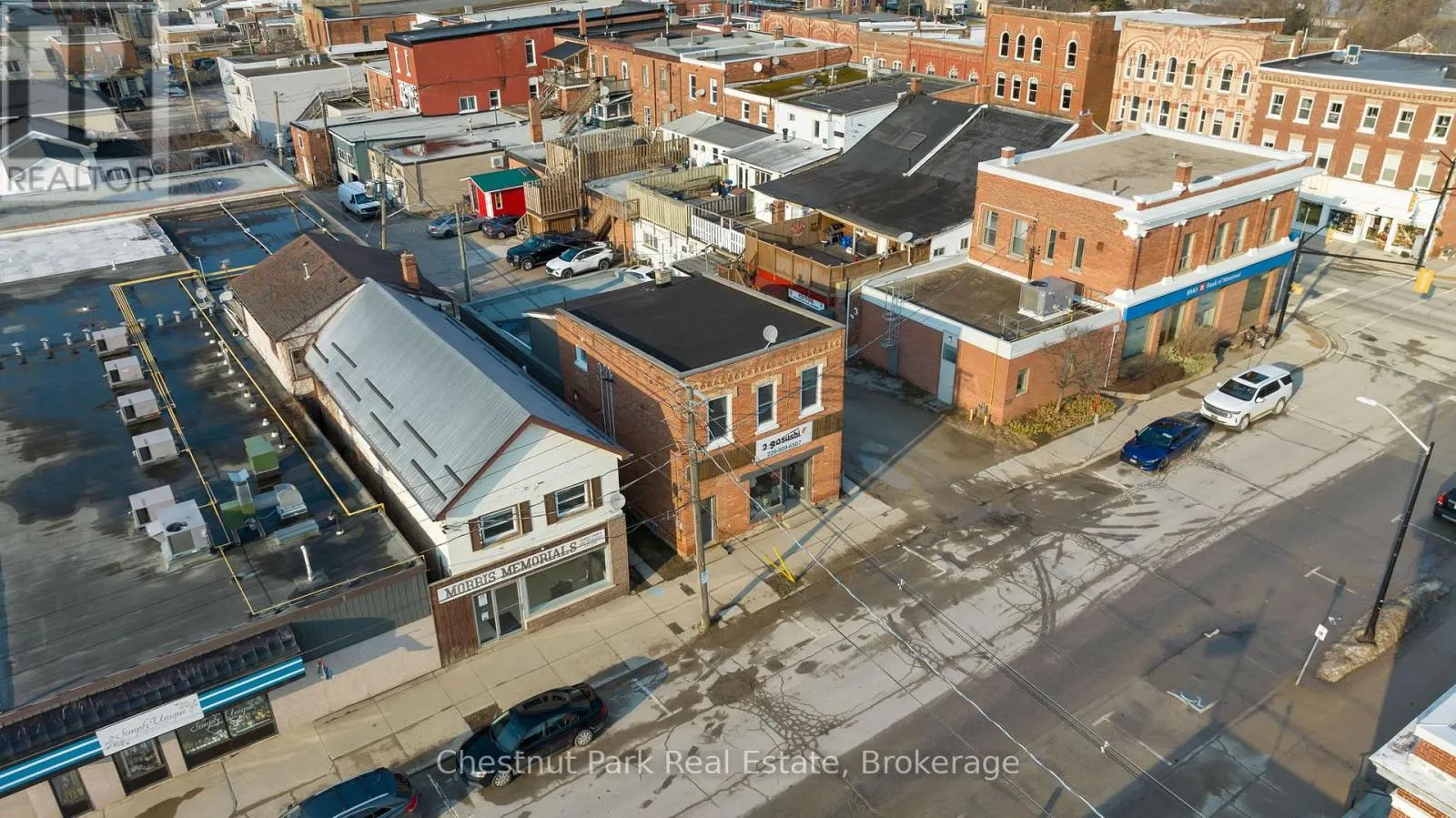 16 TROWBRIDGE STREET W