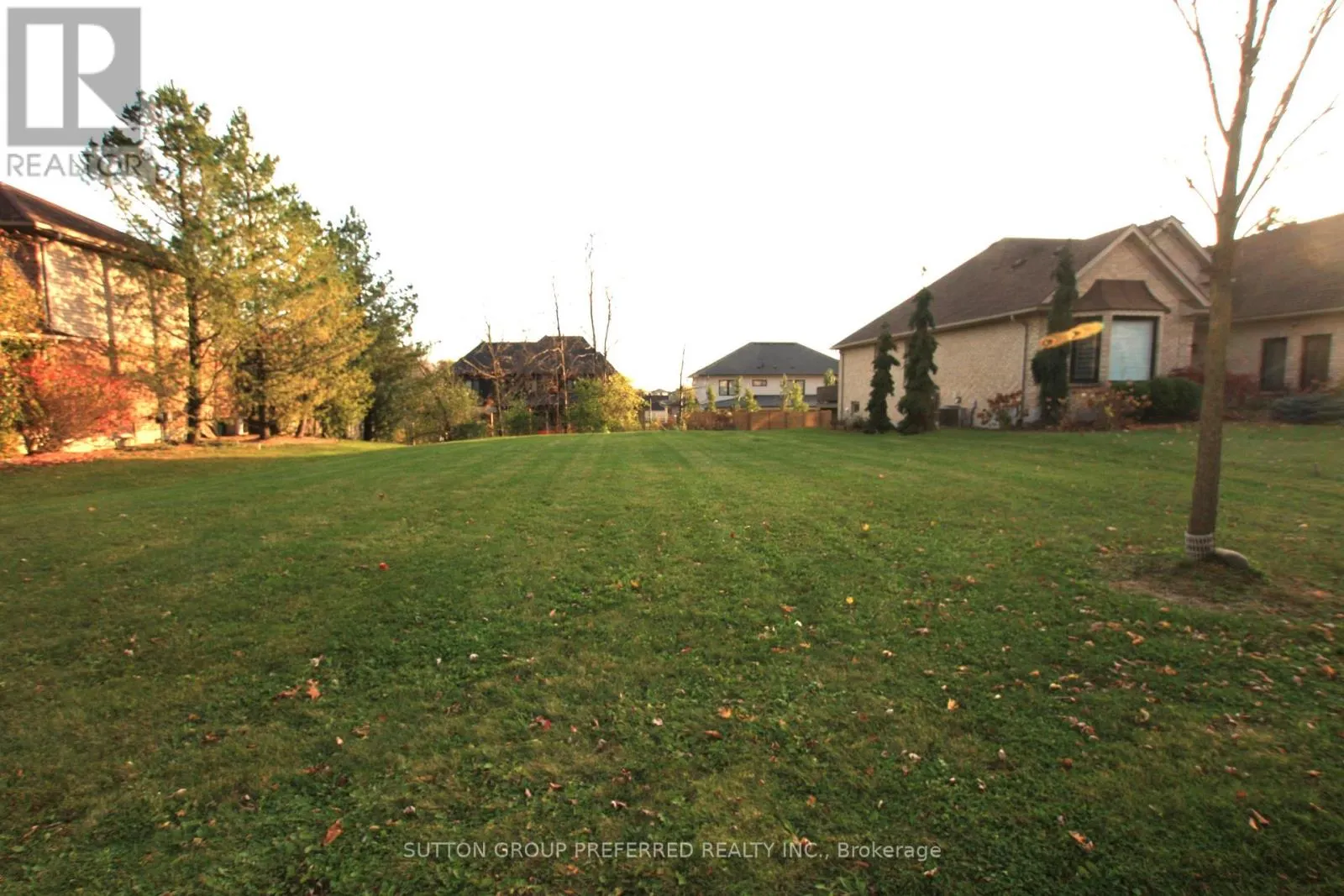 98 LONGVIEW COURT
