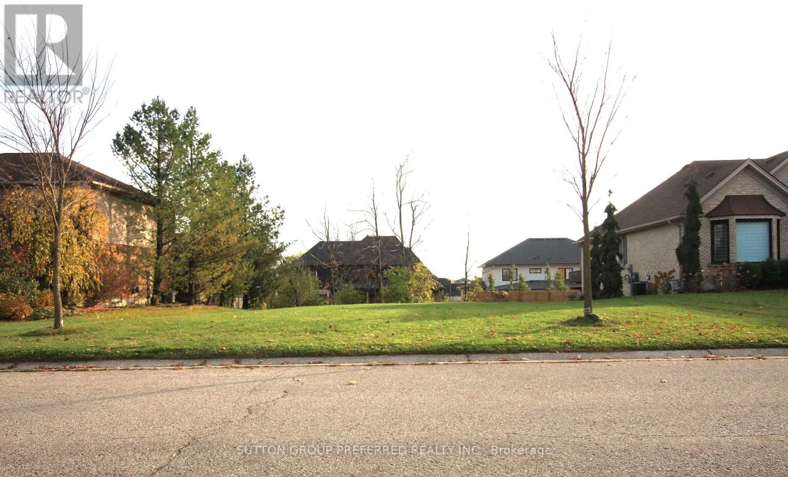 98 LONGVIEW COURT
