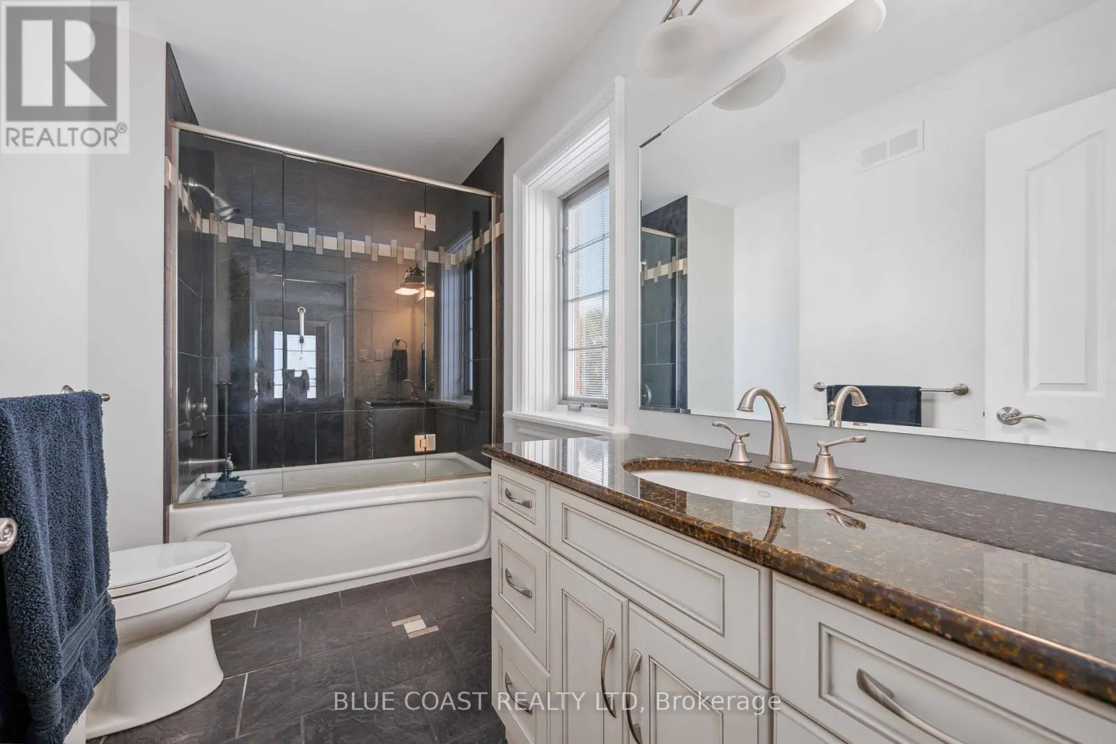 920 LAKESHORE ROAD