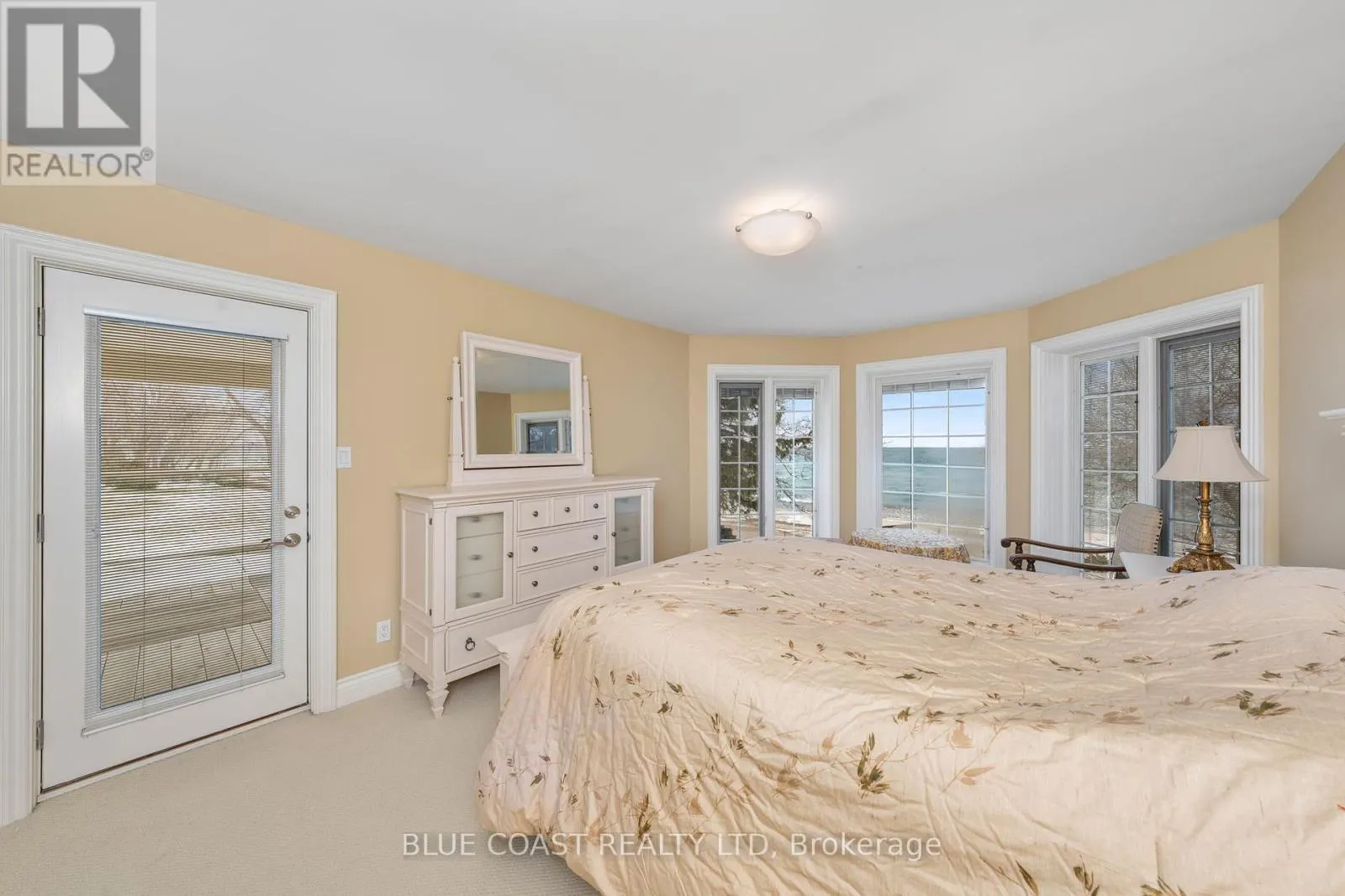 920 LAKESHORE ROAD