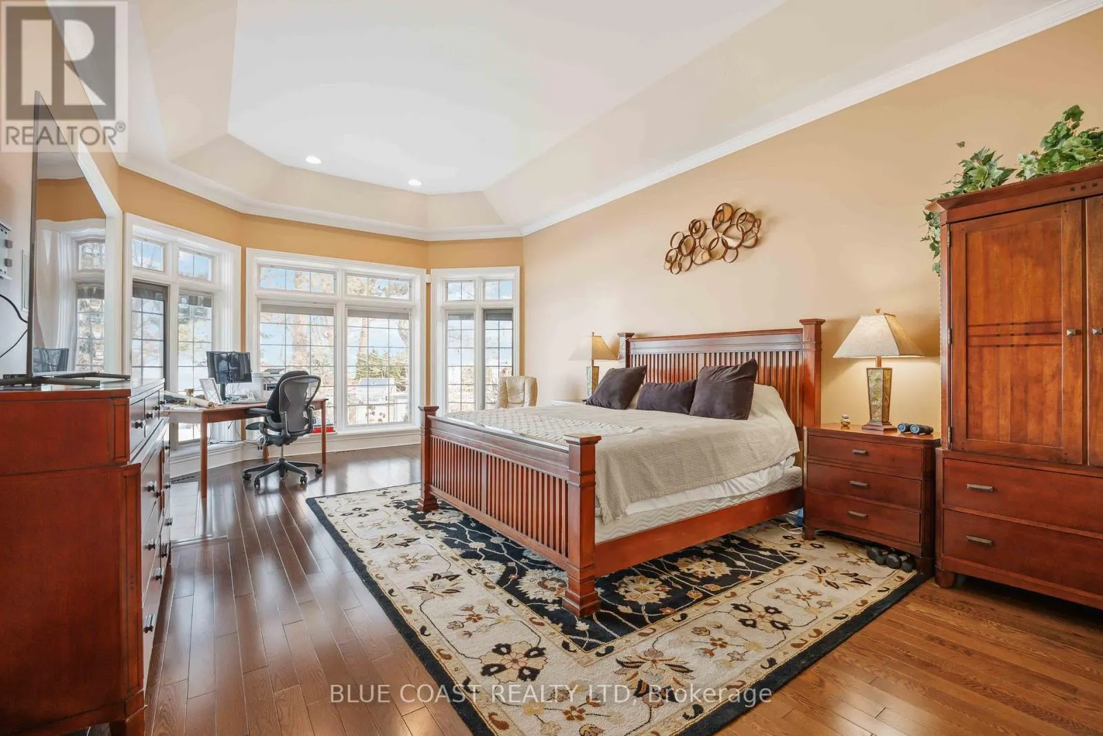 920 LAKESHORE ROAD