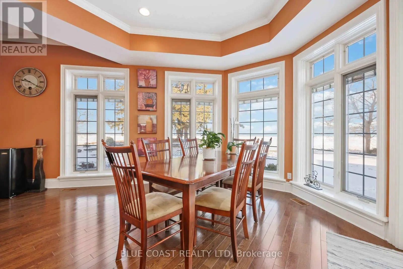 920 LAKESHORE ROAD