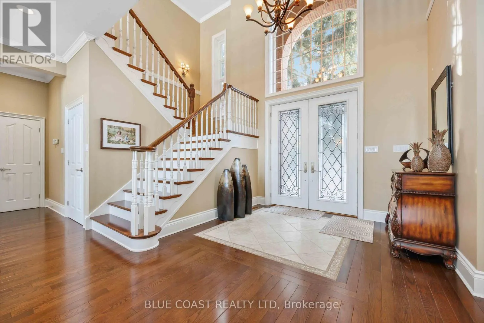 920 LAKESHORE ROAD