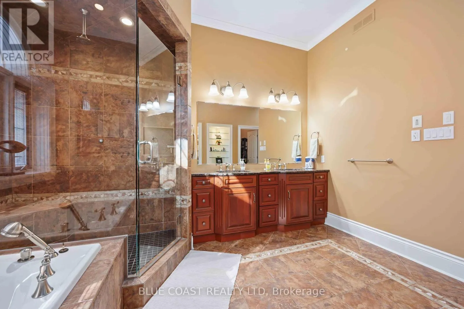 920 LAKESHORE ROAD