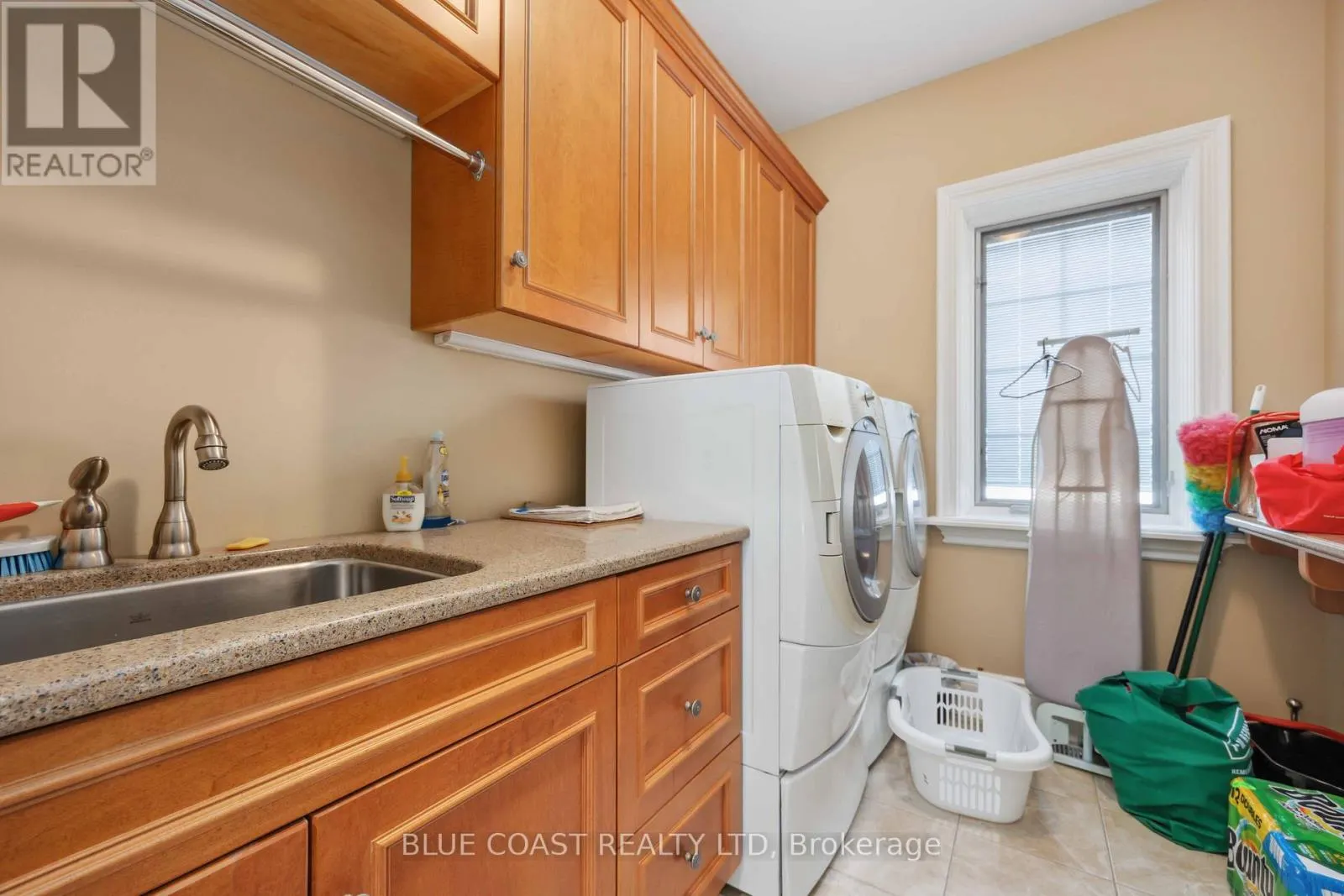 920 LAKESHORE ROAD