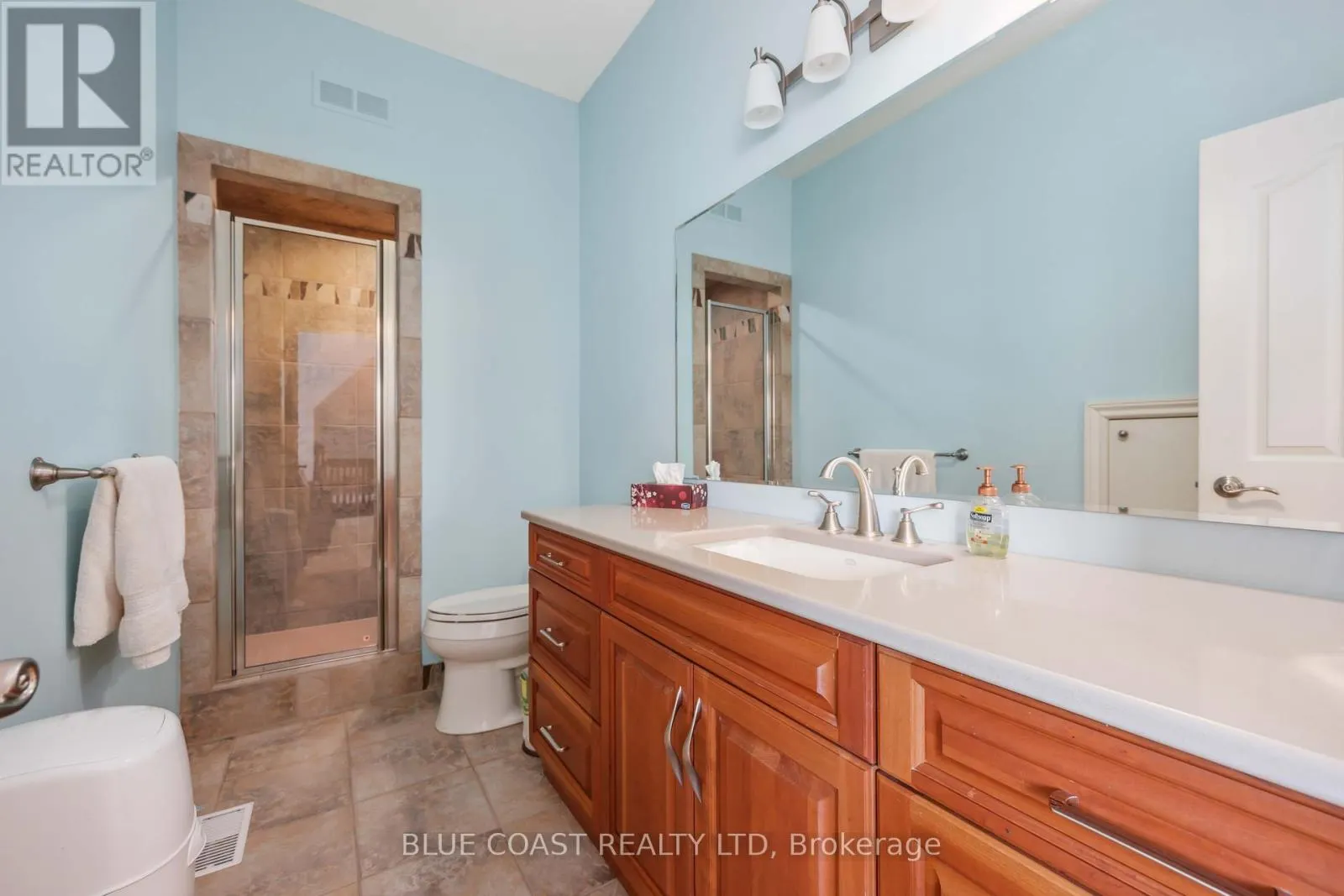 920 LAKESHORE ROAD