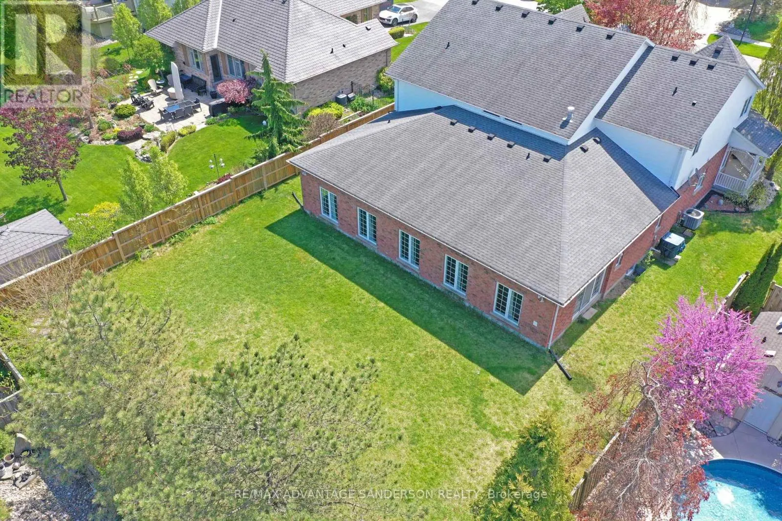30 BIRCHCREST DRIVE