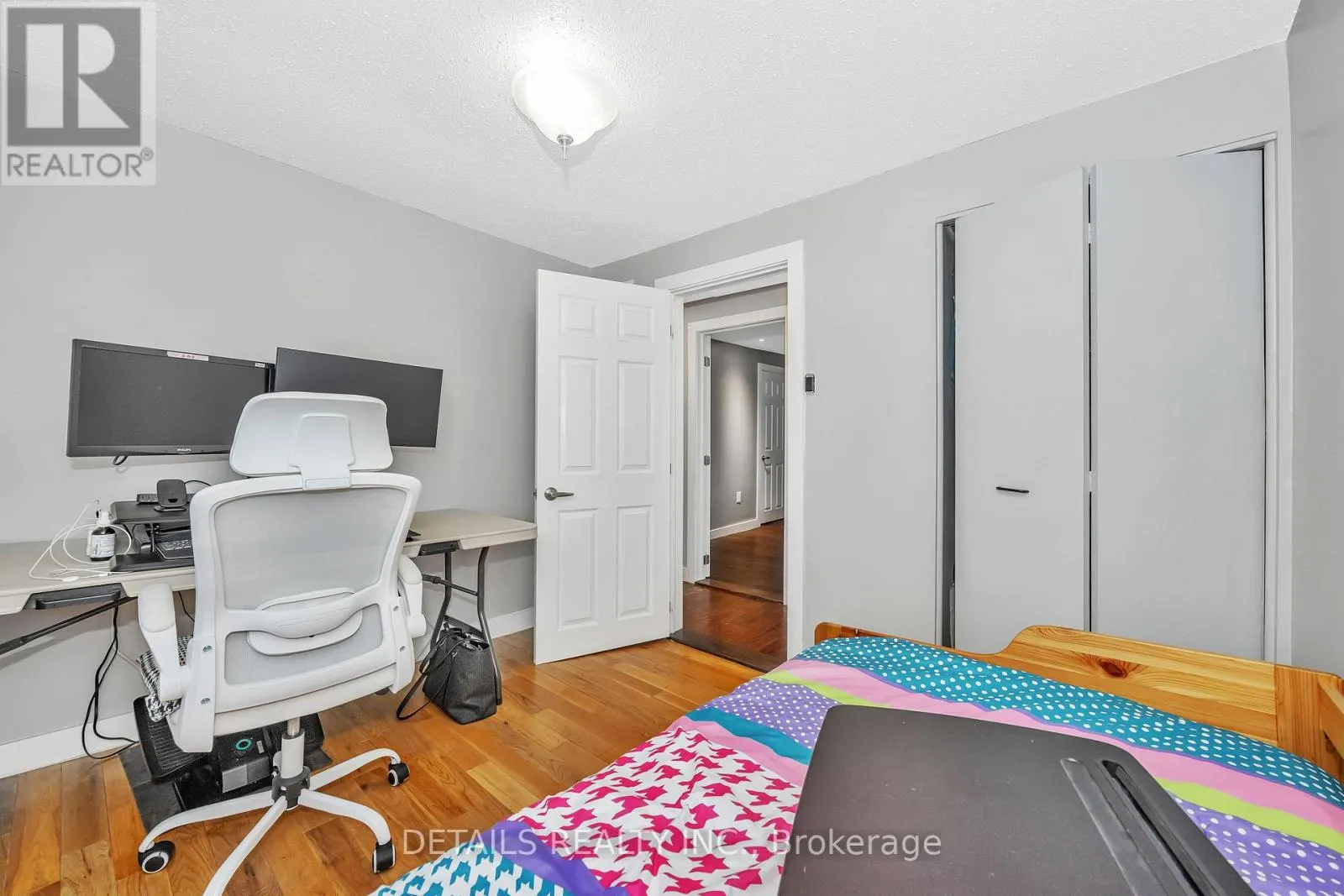 84 EASTPARK DRIVE