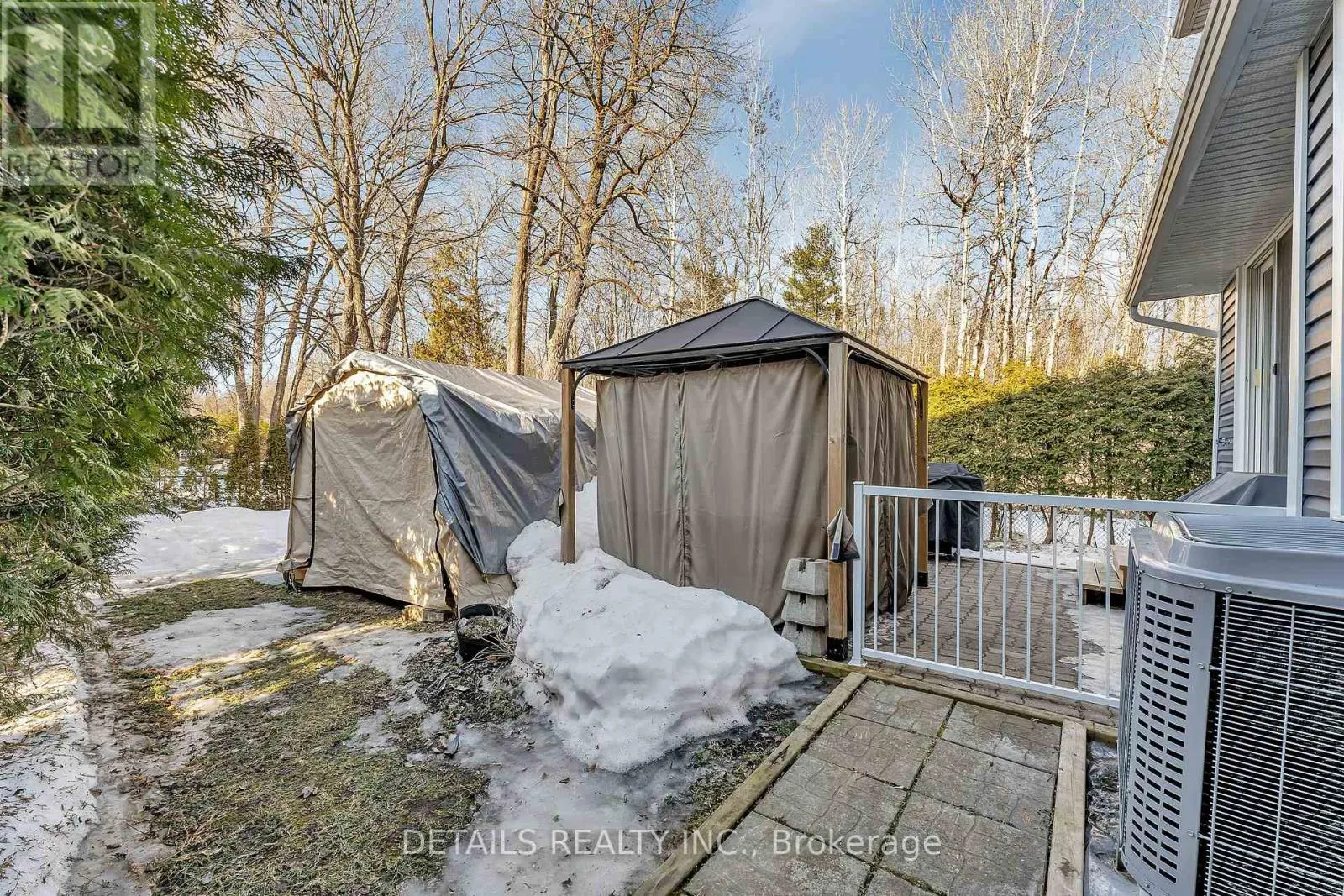 84 EASTPARK DRIVE
