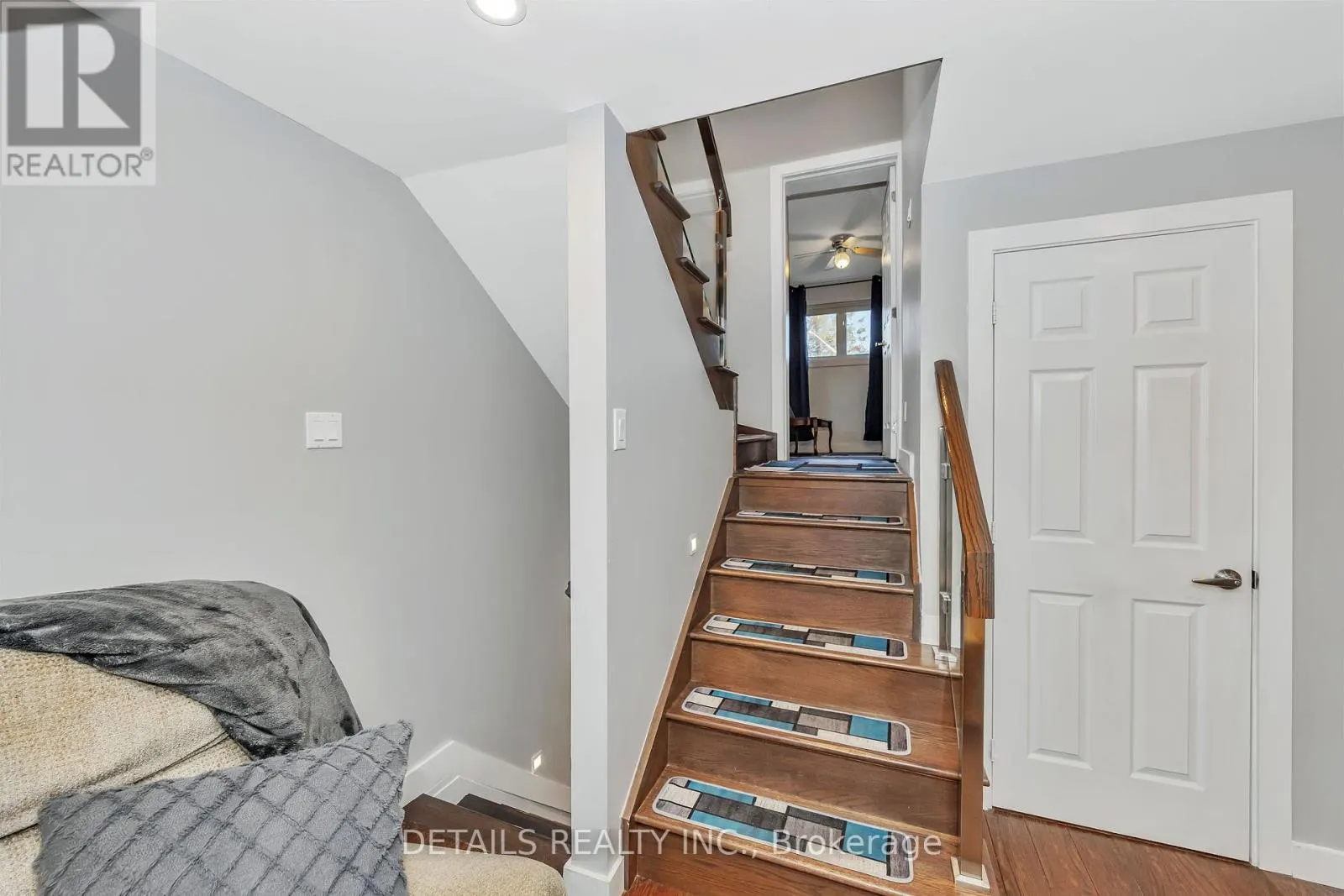 84 EASTPARK DRIVE