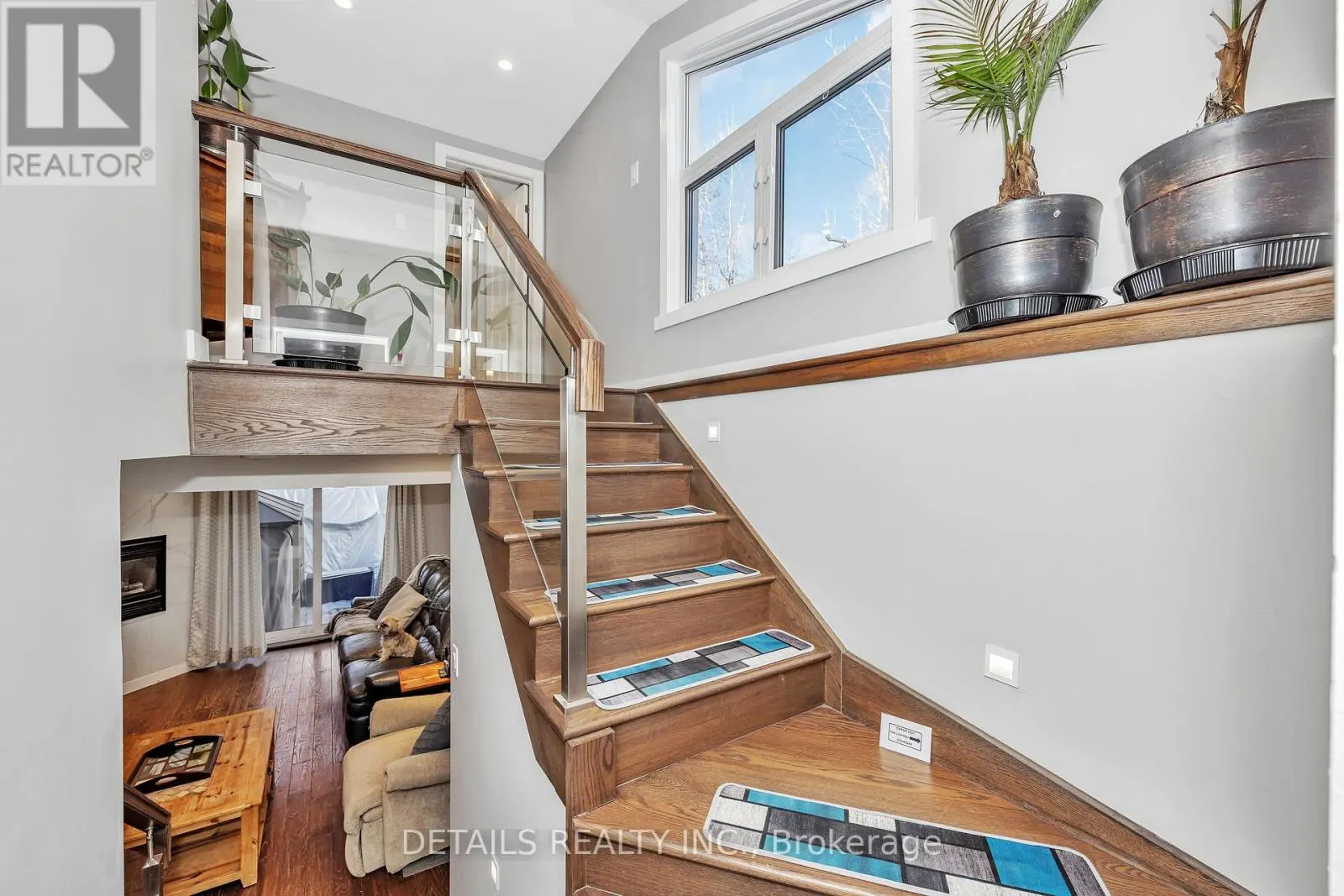 84 EASTPARK DRIVE