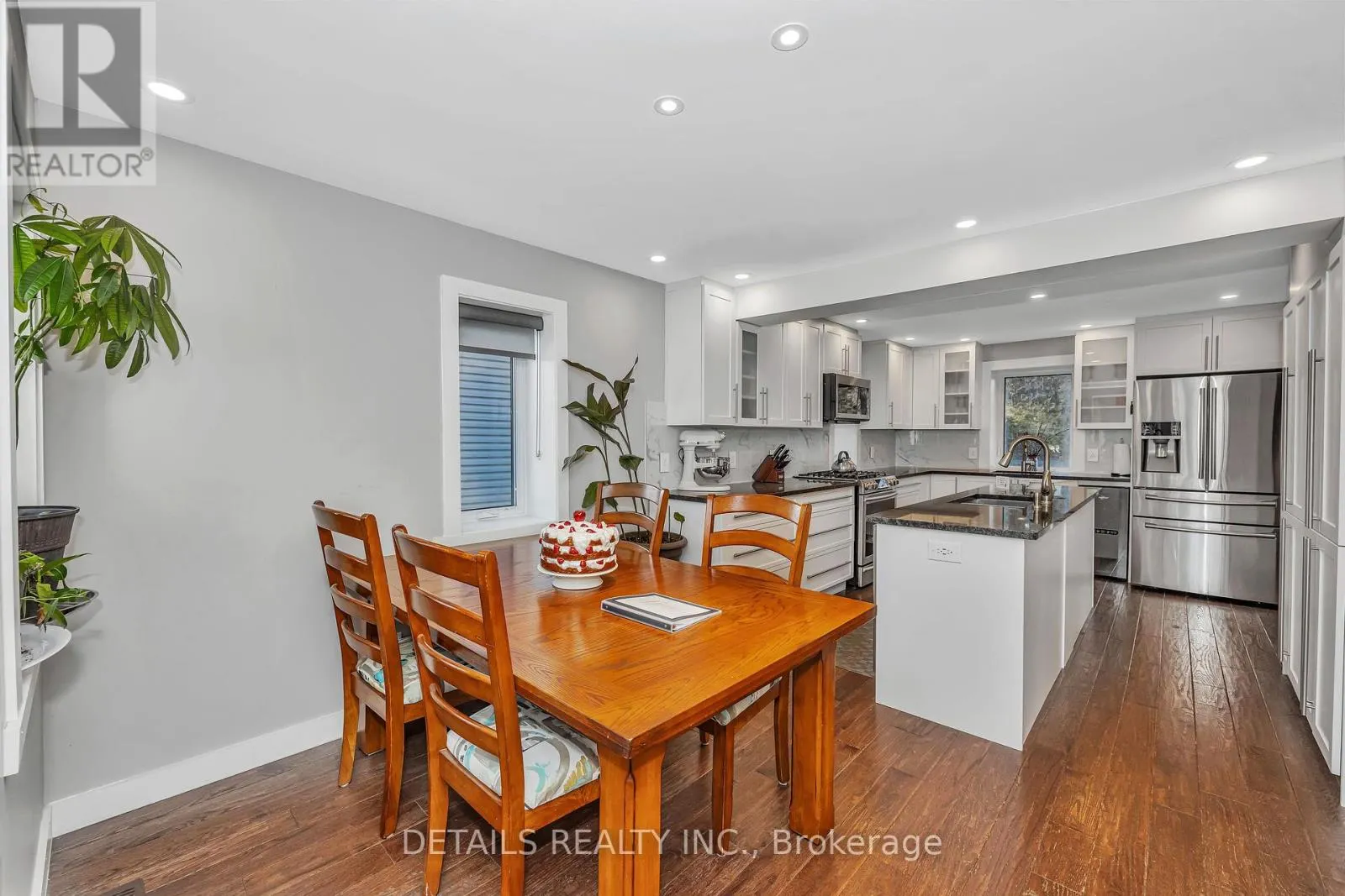 84 EASTPARK DRIVE