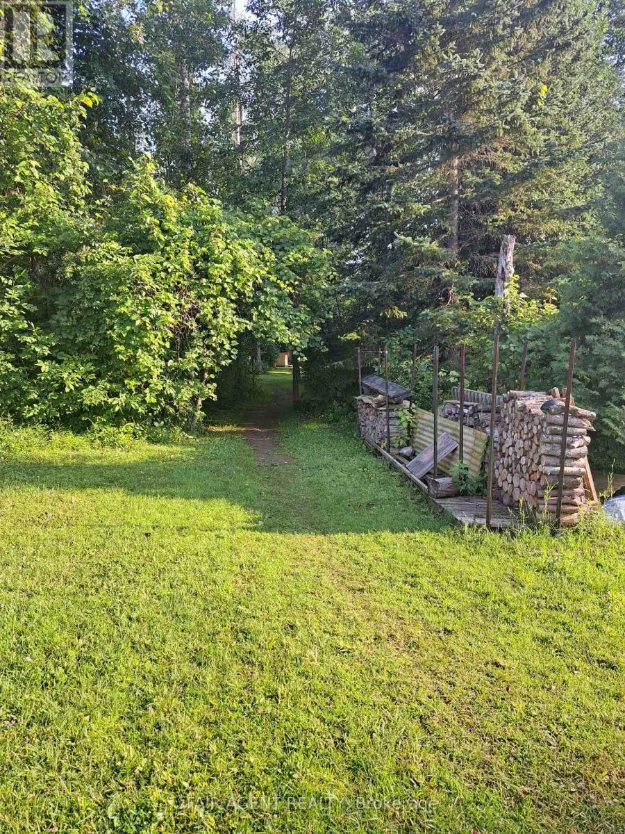 PT LT16 NORTH LUNENBURG ROAD W