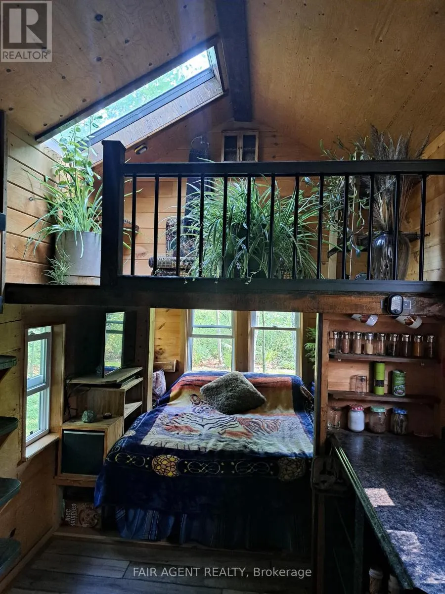 PT LT16 NORTH LUNENBURG ROAD W