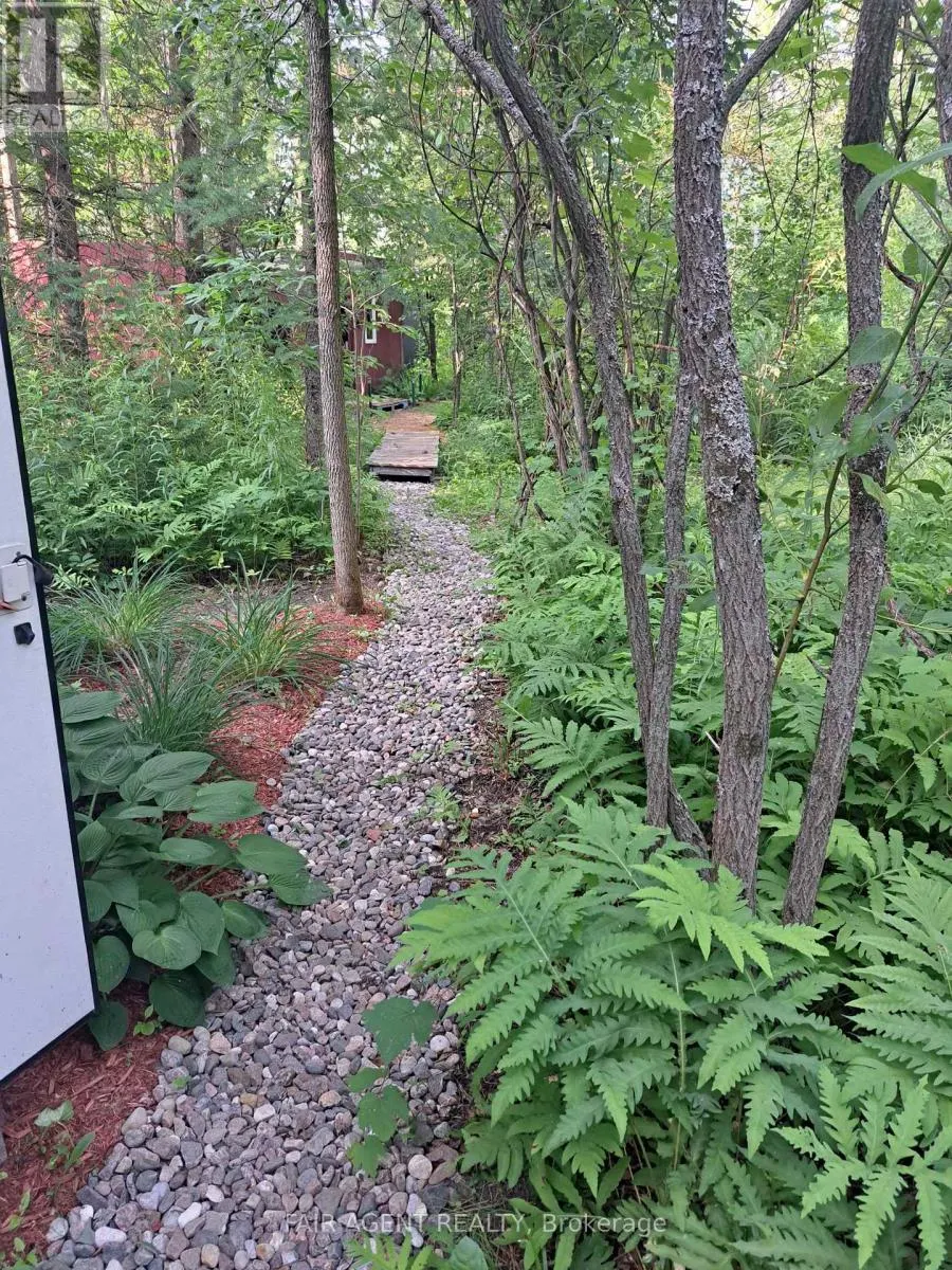 PT LT16 NORTH LUNENBURG ROAD W