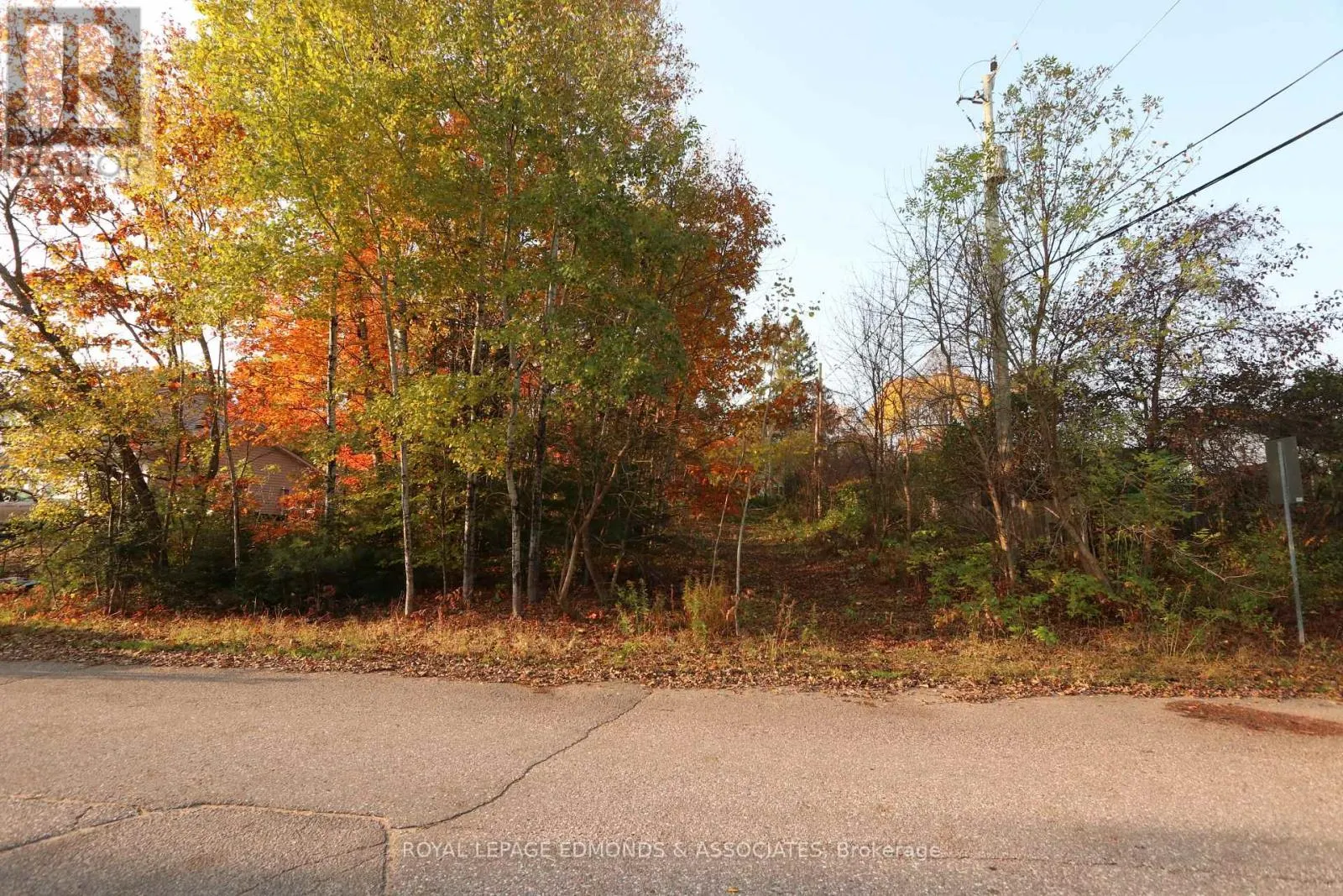 2 BANTING DRIVE