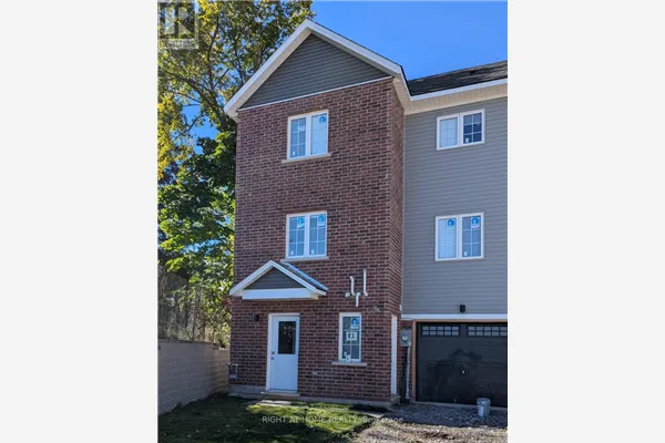 MAIN - 139 HIGHRIVER TRAIL, Welland (Broadway)