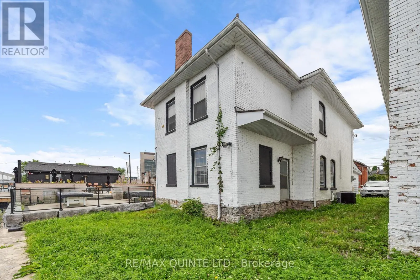 221 COLEMAN STREET