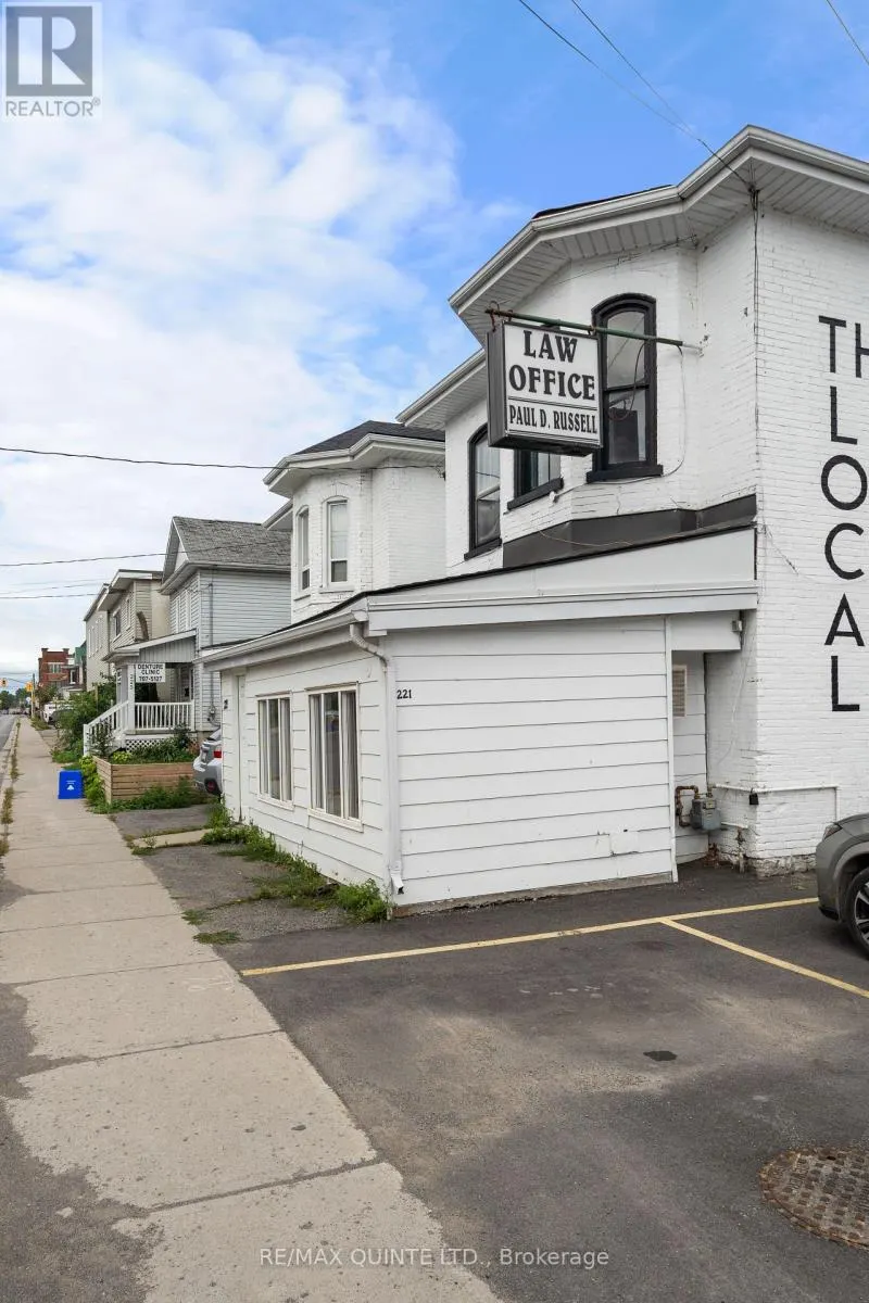 221 COLEMAN STREET