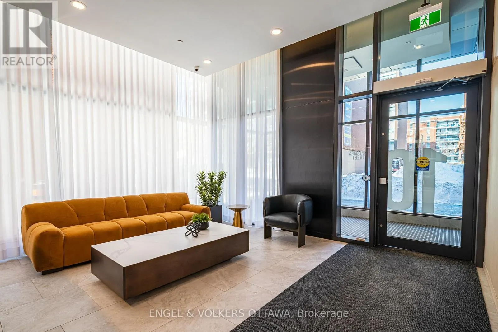 311 - 10 JAMES STREET